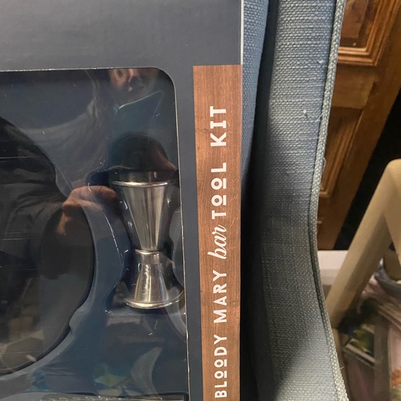 NWT…Bloody Mary bar tool kit!!! - Picture 2 of 8
